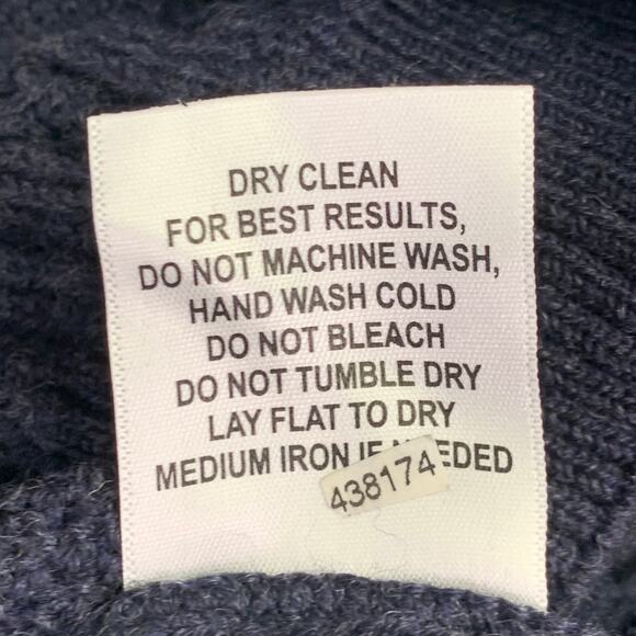 LENOR ROMANO Size M Navy Cable Knit Merino Wool V-Neck Pullover - Picture 6 of 6